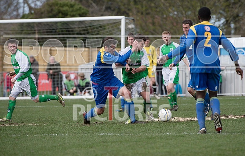 Guernsey FC v Raynes Park Vale-94 - GUERNSEY FC v RAYNES PARK VALE