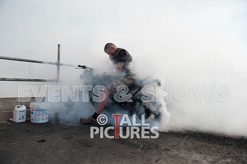 Greenman Burnout-52 - GREENMAN BURNOUTS 2010