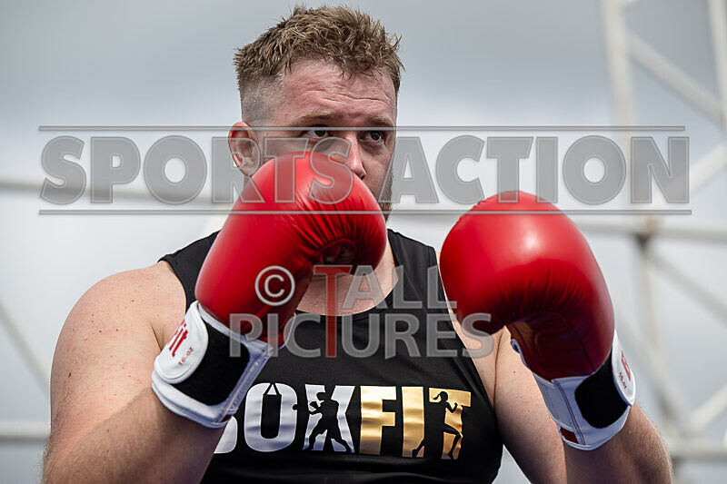 BOUT 2- Dave Tornado Taylor v Marvin Le Marvellous Odillard-28 - BOUT 2- Dave 'Tornado' Taylor v Marvin 'Le Marvellous' Odillard