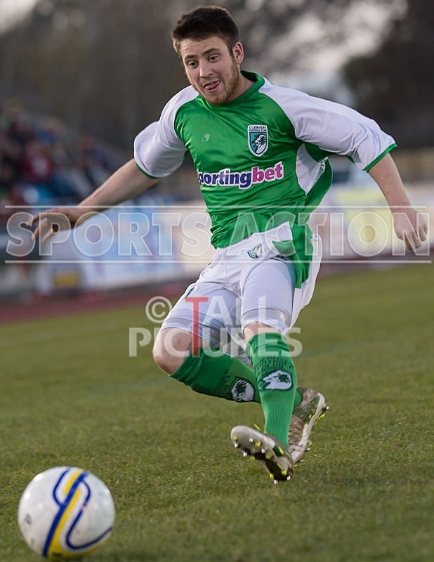 Guernsey FC v Horley Town-14 - GUERNSEY FC v HORLEY TOWN