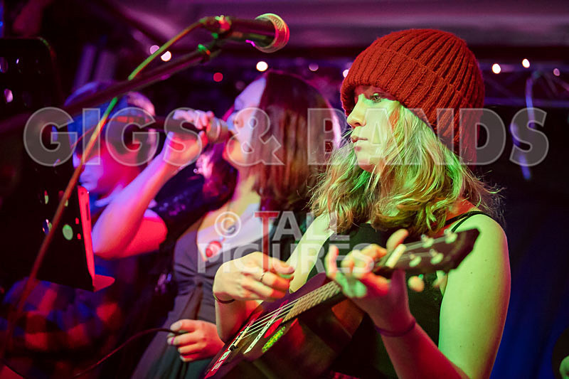 SoPM_Christmas Gig 2017-38 - SCHOOL OF POPULAR MUSIC CHRISTMAS GIG 2017