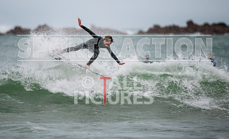 Surfing_01-11-2020-91 - SURFING AT VAZON BAY GUERNSEY