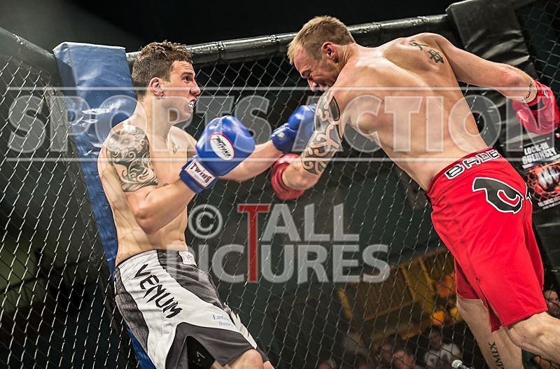 Cage Fighting_2012_Bout 3-5 - BOUT-3