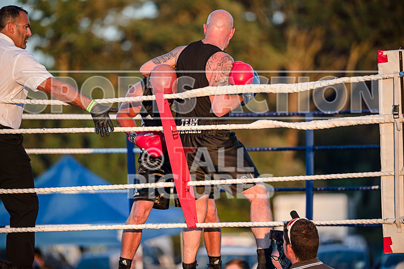 BOUT-12- Mad Charlie Moss v Tim Timbo Slice Luscombe-5 - BOUT-12 'Mad' Charlie Moss v Tim 'Timbo Slice' Luscombe