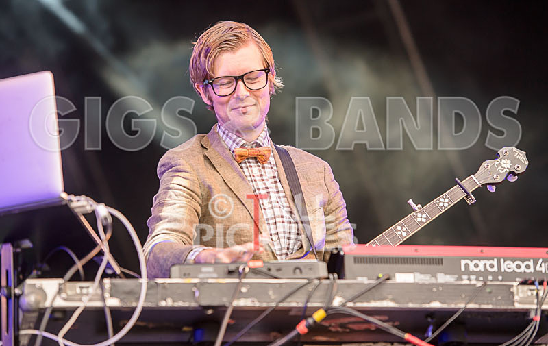 Public Service Broadcasting-7 - PUBLIC SERVICE BROADCASTING