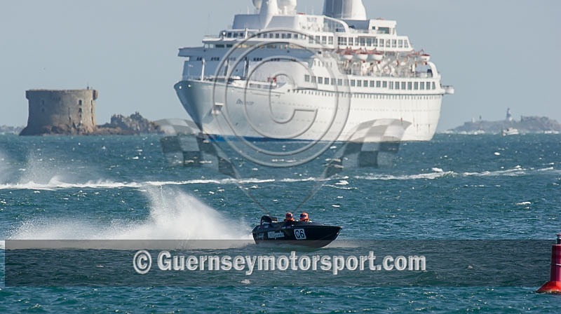Powerboat Race_25-08-2013-104 - RACE-11 NORTH BEACH