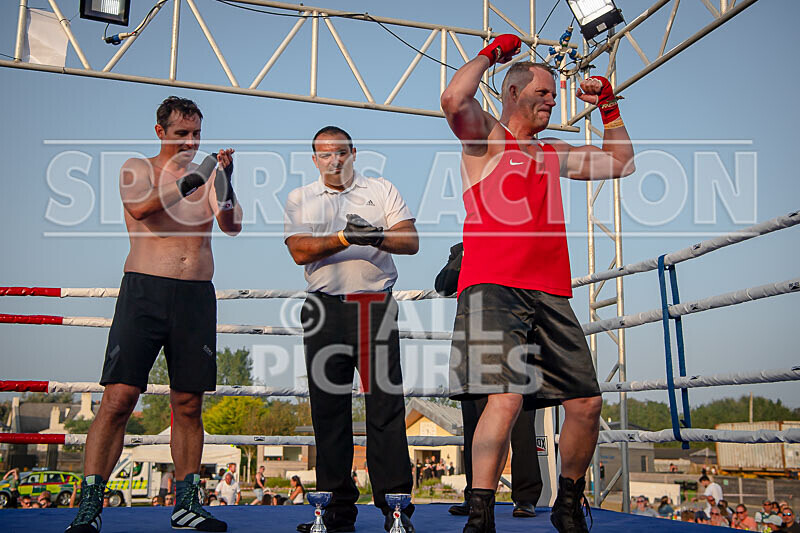 BOUT 11 - Rolo -9 and a Half Digits De Saumarez v Darren -the Executio - BOUT 11 - Rollo '9 and a Half Digits' De Saumarez v Darren 'the Executioner' Etasse