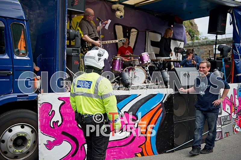 VEF Beach Life 2011-1 - BEACH LIFE 2011