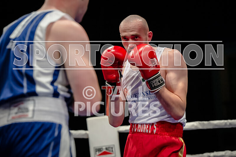 BOUT 9- Cameron Hards v Alex Sanderson-30 - BOUT 9: Cameron Hards v Alex Sanderson