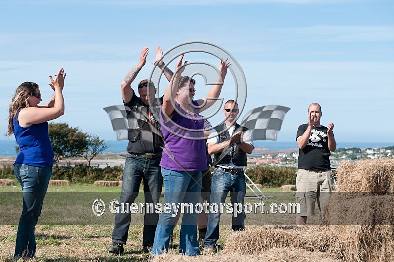 Hogwash_09-96 - HOGWASH 2009 - SCENE