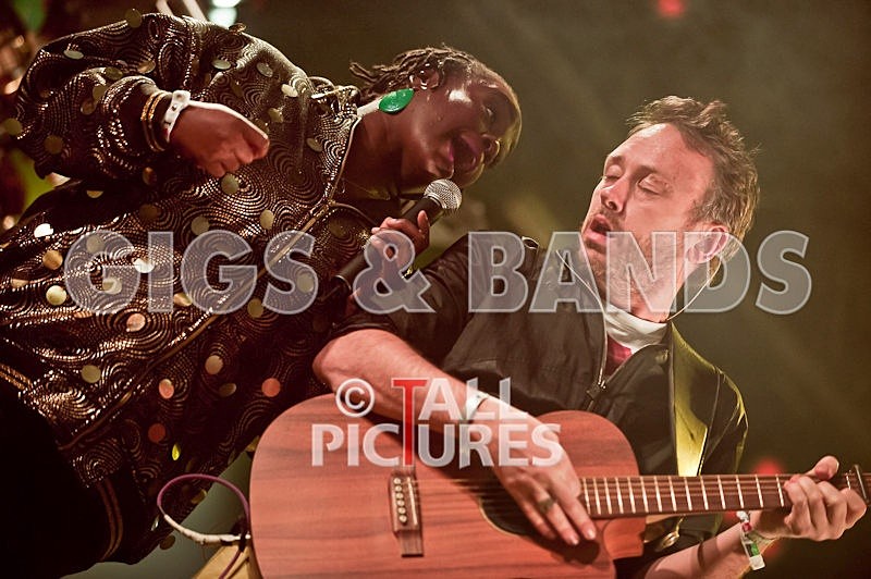 Basement Jaxx-21 - BASEMENT JAXX