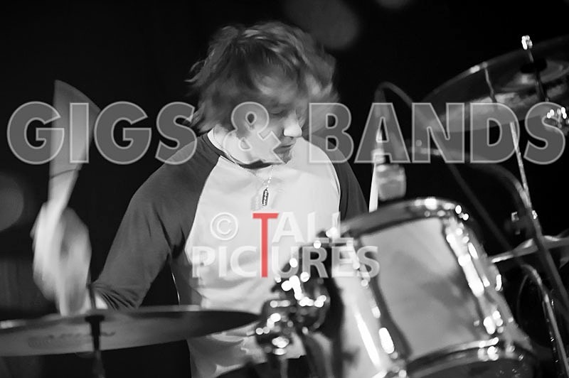 The Deadbeats-12 - THE DEADBEATS