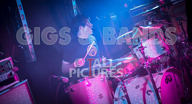 The Electric Shakes-146 - THE ELECTRIC SHAKES