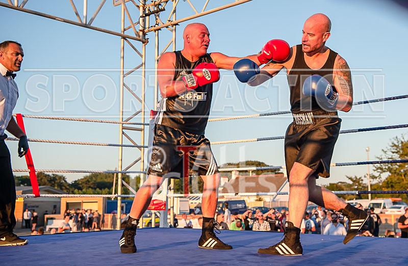 BOUT-12- Mad Charlie Moss v Tim Timbo Slice Luscombe-3 - BOUT-12 'Mad' Charlie Moss v Tim 'Timbo Slice' Luscombe