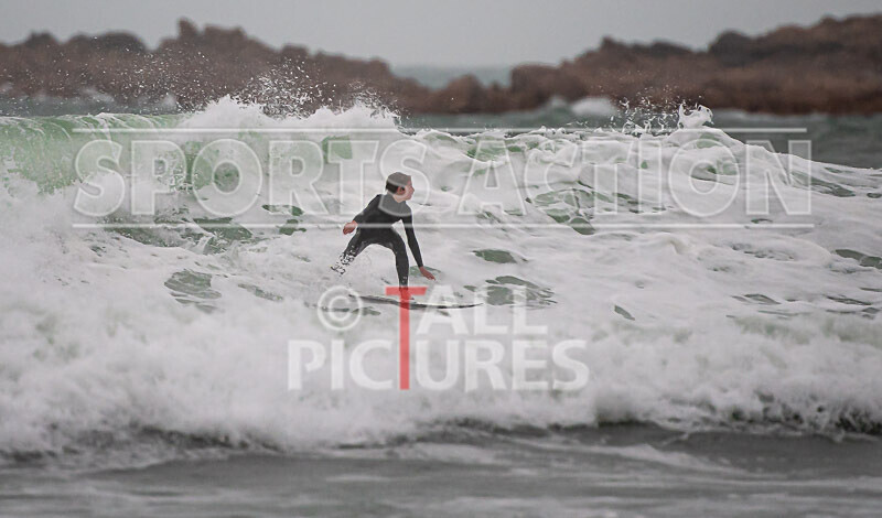 Surfing_01-11-2020-27 - SURFING AT VAZON BAY GUERNSEY