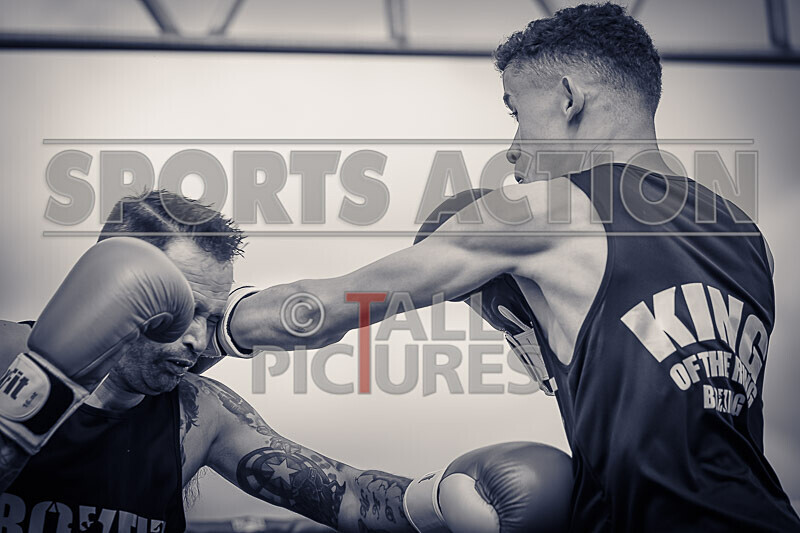 BOUT 3- Martin the not so Raging Bull Le Prevost v Ben Hizzy Hislop-51 - BOUT 3- Martin 'the not so Raging Bull' Le Prevost v Ben 'Hizzy' Hislop