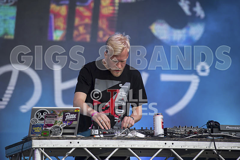 Snakehips-11 - SNAKEHIPS