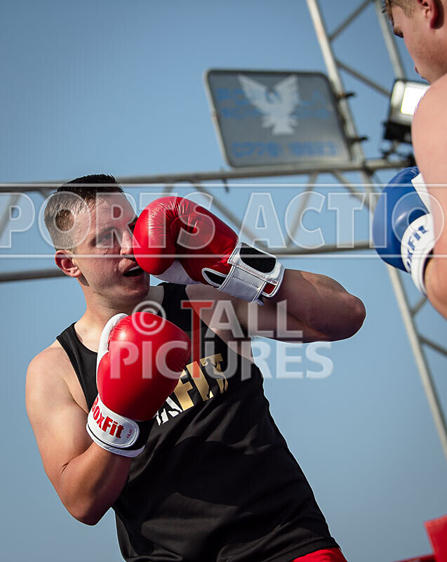 BOUT 1 - Ivan -El Terrible- v Elliot Cocket-35 - BOUT 1 - Ivan 'El Terrible' Donaldson v Elliot Cocket