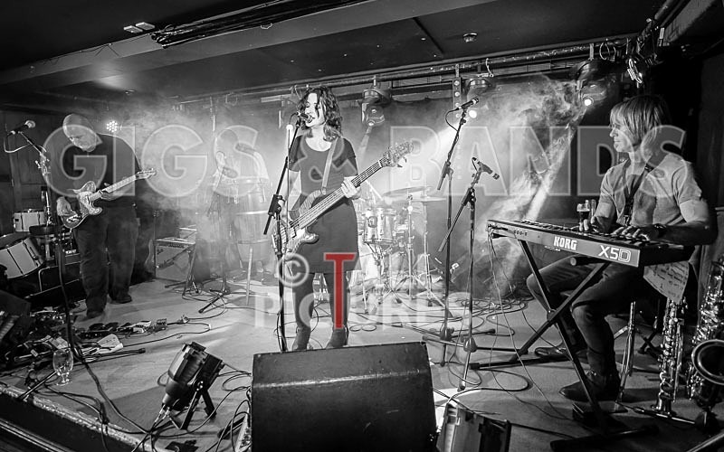 Ediths Head-63 - EDITH'S HEAD