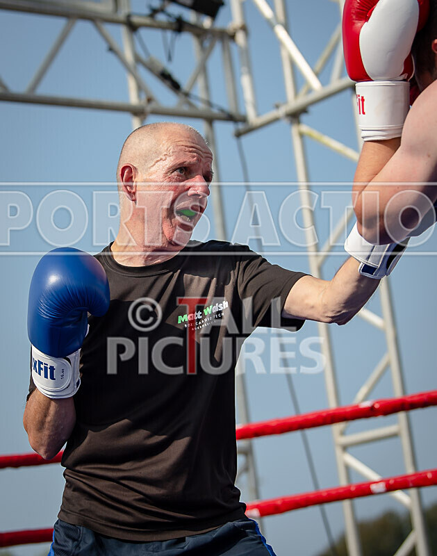 BOUT 2 - Steve -The Stoat- Ozanne v Alan -Dinosaur- Donaldson-8 - BOUT 2 - Steve 'The Stoat' Ozanne v Alan 'Dinosaur' Donaldson