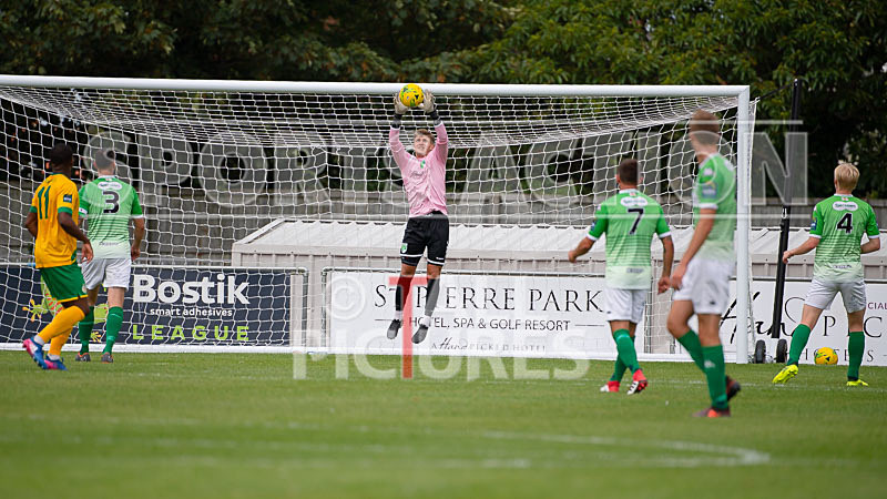 Guernsey FC v Ashford United-30 - GUERNSEY FC v ASHFORD UNITED