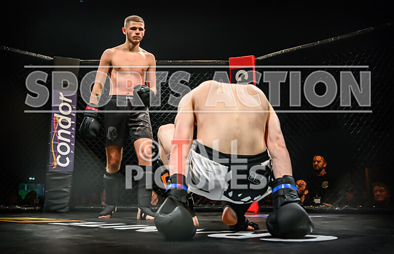 BOUT- 3 - Jack Migasuik v Hugo Birch-21 - BOUT: 3 - Jack Migasuik v Hugo Birch