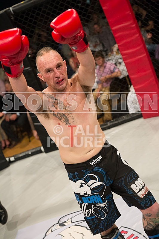 Cage Fighting_2012_Bout 10-57 - BOUT-10