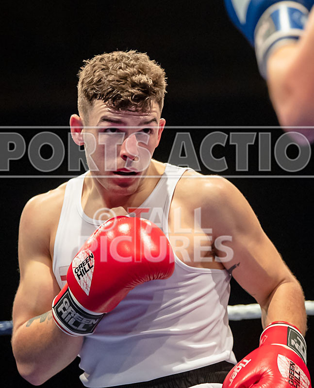 BOUT-21 - Billy Poullain v Ben Vaughan-17 - BOUT-21 - Billy Poullain v Ben Vaughan
