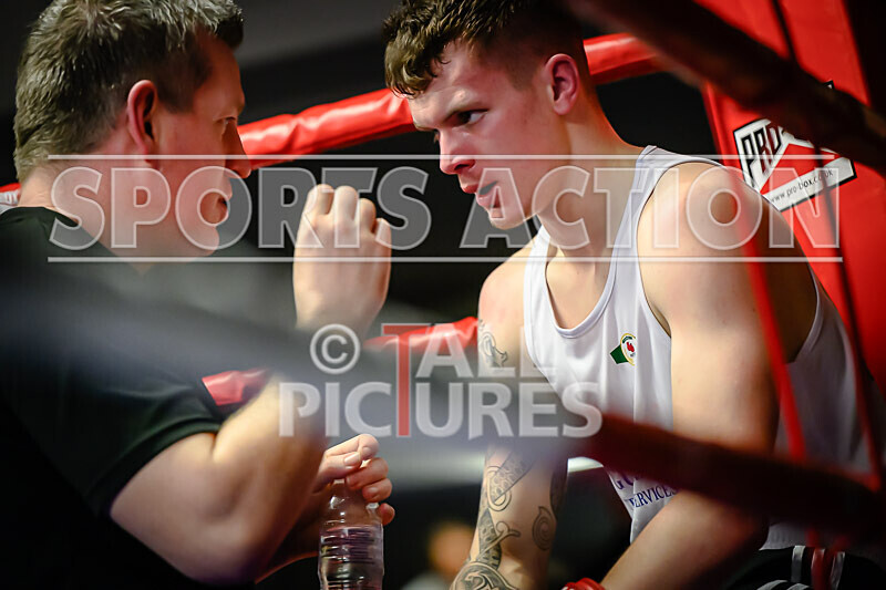 BOUT- 6 - Emile Prevel v Moin Khan-14 - BOUT: 6 - Emile Prevel v Moin Khan