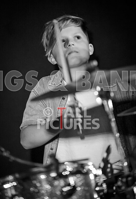 Shameless-16 - SHAMELESS