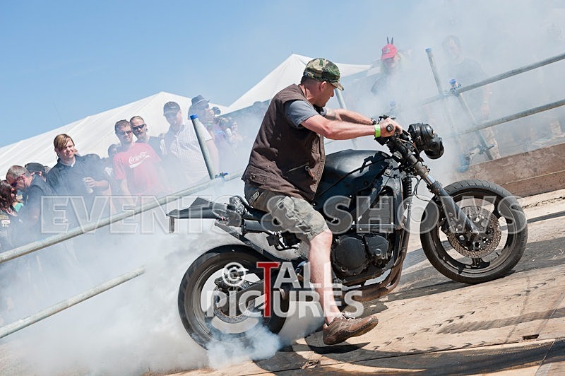 Greenman Burnout-12 - GREENMAN BURNOUTS 2010