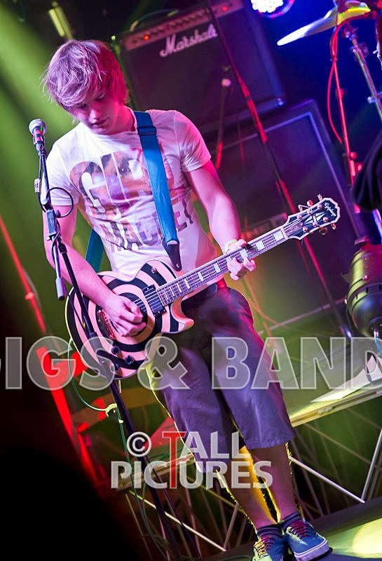 2 Minutes 2 Late-99 - 2 MINUTES 2 LATE