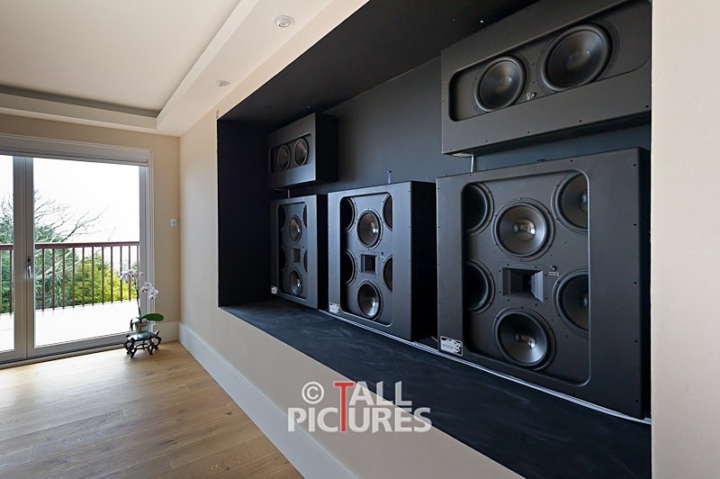 Avolution_Shoot-5-38 - LARGE SCREEN & PROJECTOR