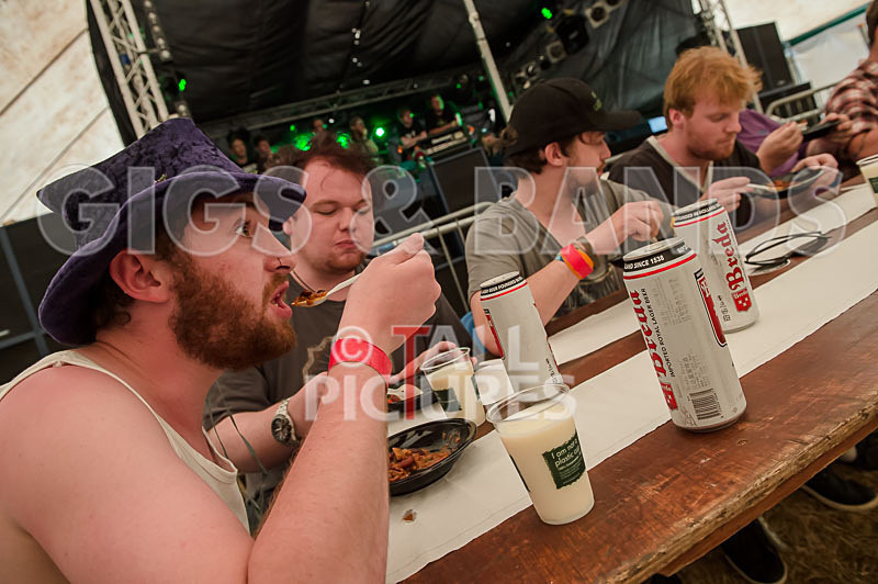 Chilli Eating_2015-9 - TRIKE, CHILLI & TUG OF WAR