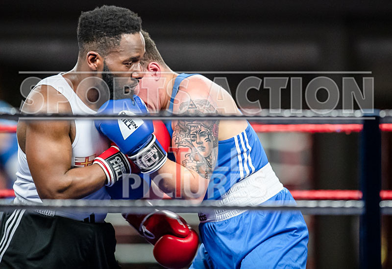 BOUT-7_Oblie Botchway v Mason Small-13 - BOUT-7_Oblie Botchway v Mason Small