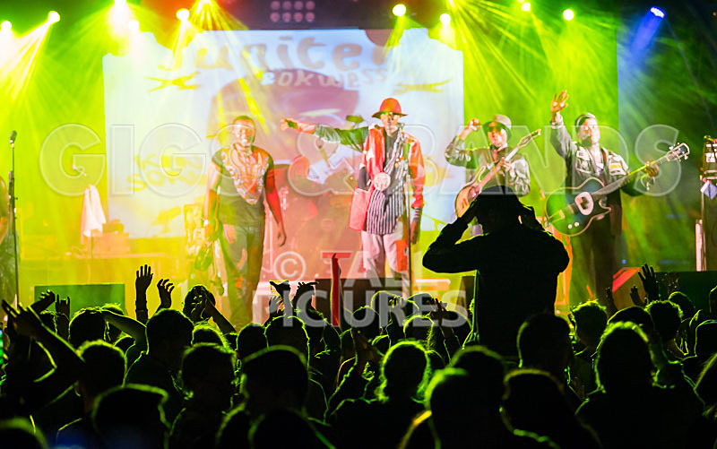 Jupiter  Okwess-69 - JUPITER & OKWESS