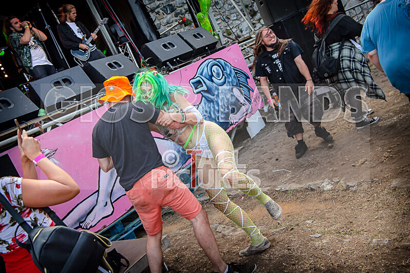 The Dust-32 - THE DUST