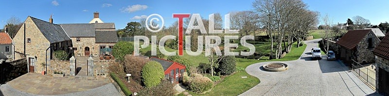 Les Pages_Panorama-3 - PRIVATE PROPERTY & PROPERTY SALES