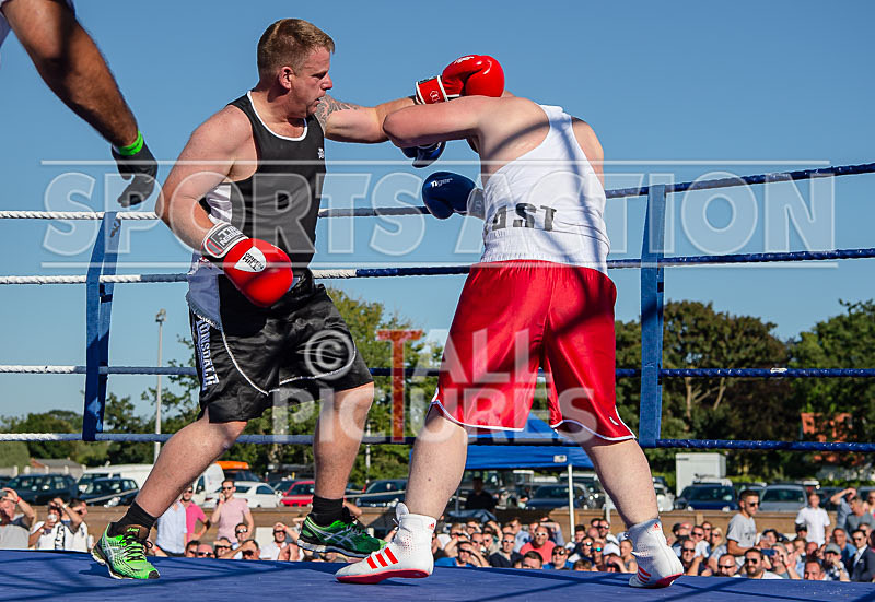 BOUT-1- Matthew The Scooby Alderton v Ian Blind Date Champion-22 - BOUT-1 Matthew 'The Scooby' Alderton v Ian 'Blind Date' Champion