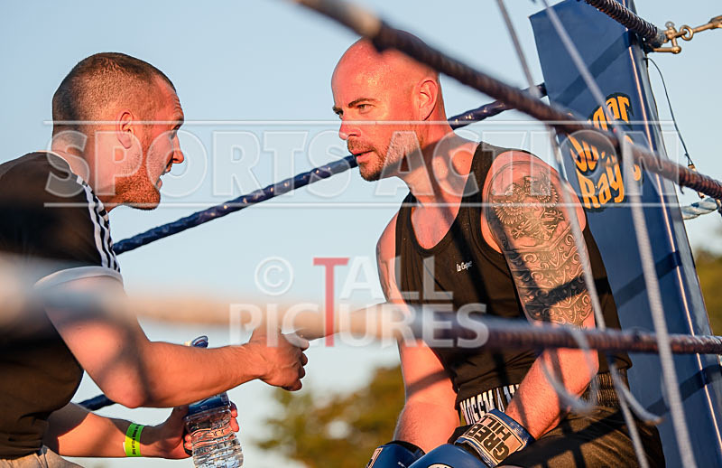 BOUT-12- Mad Charlie Moss v Tim Timbo Slice Luscombe-15 - BOUT-12 'Mad' Charlie Moss v Tim 'Timbo Slice' Luscombe