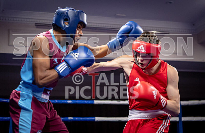 BOUT 3_Luc Langlois v Jaspe Kibiedi-6 - BOUT 3_Luc Langlois v Jaspe Kibiedi