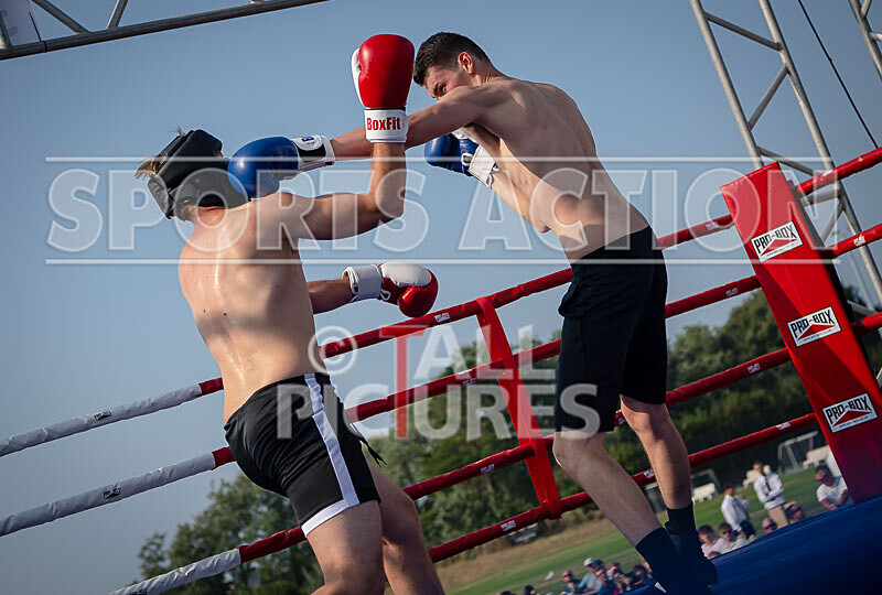 BOUT 4 - Alex -Quarter Pounder- Finer v Chris -Granite- Gavey-18 - BOUT 4 - Alex 'Quarter Pounder' Finer v Chris 'Granite' Gavey