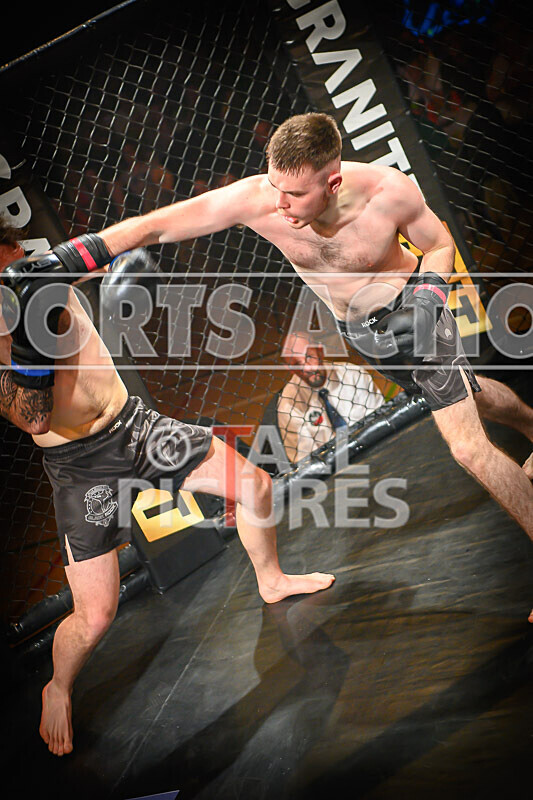 BOUT- 1 - Joe Wilson v Jake Fletcher-39 - BOUT: 1 - Joe Wilson v Jake Fletcher