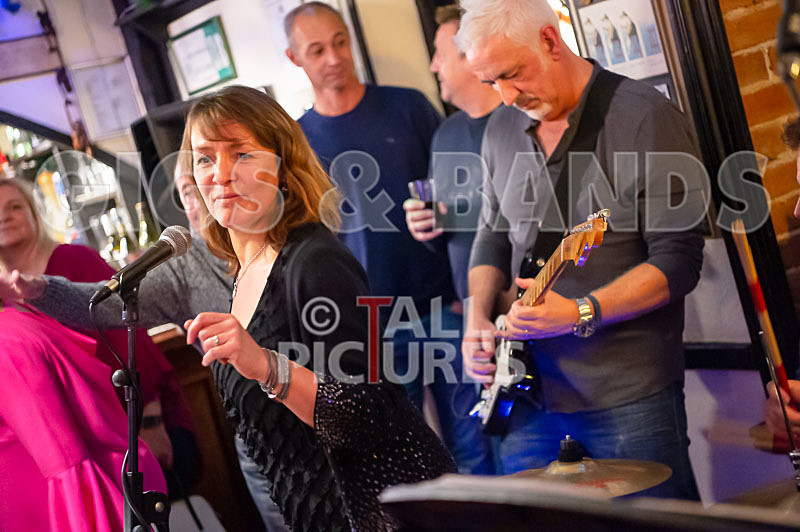 Jim Delbridge_The Navigator-6 - JIM DELBRIDGE & THE WAR POETS