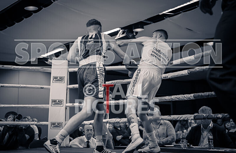 BOUT 5_Scott Little v Ethan Crozier-13 - BOUT 5_Scott Little v Ethan Crozier