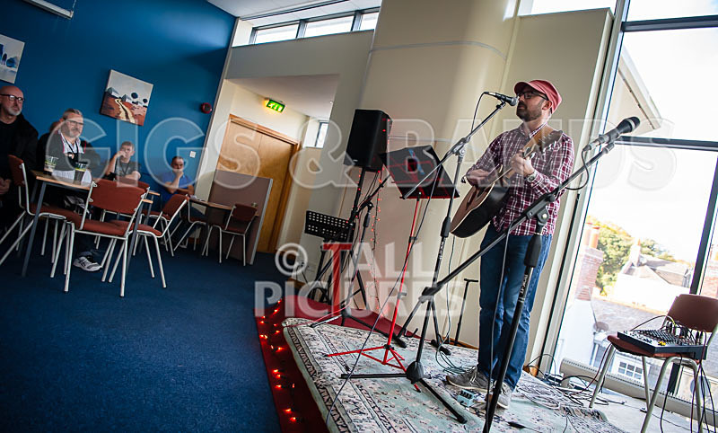 The Button Pushers-4 - THE ACOUSTIC CAFE