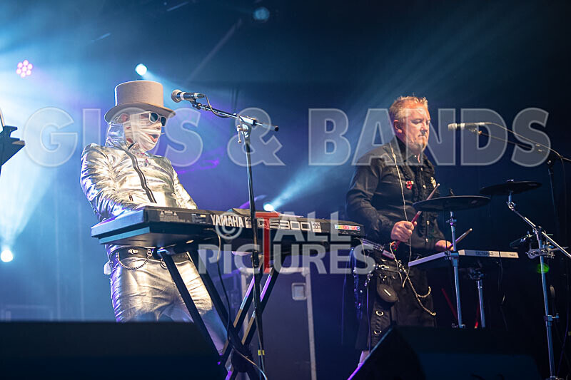 Fade2Grey-425 - FADE2GREY