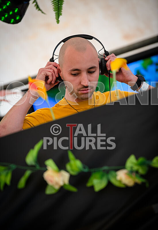 Guernsey Together Festival 2021_DANCE TENT-89 - GUERNSEY TOGETHER FESTIVAL 2021_THE DANCE TENT