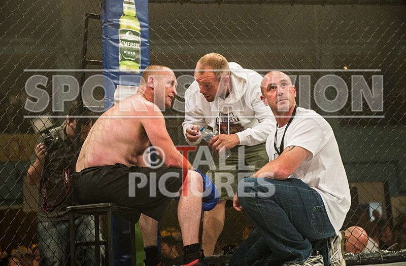 Lock-in Guernsey_2013_Bout-3-31 - BOUT-3