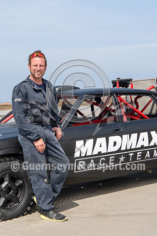 Ozzy Ozanne_MadmaxRace Team Promo-3 - OZZY OZANNE_MADMAX RACE TEAM PROMO